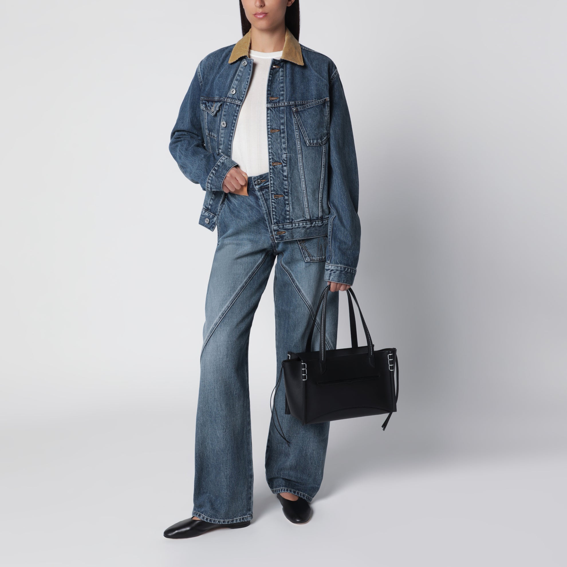 Borsa cabas Loafer allungata in pelle nera