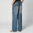 Weit geschnittene blaue Jeans mit Washed-Effekt