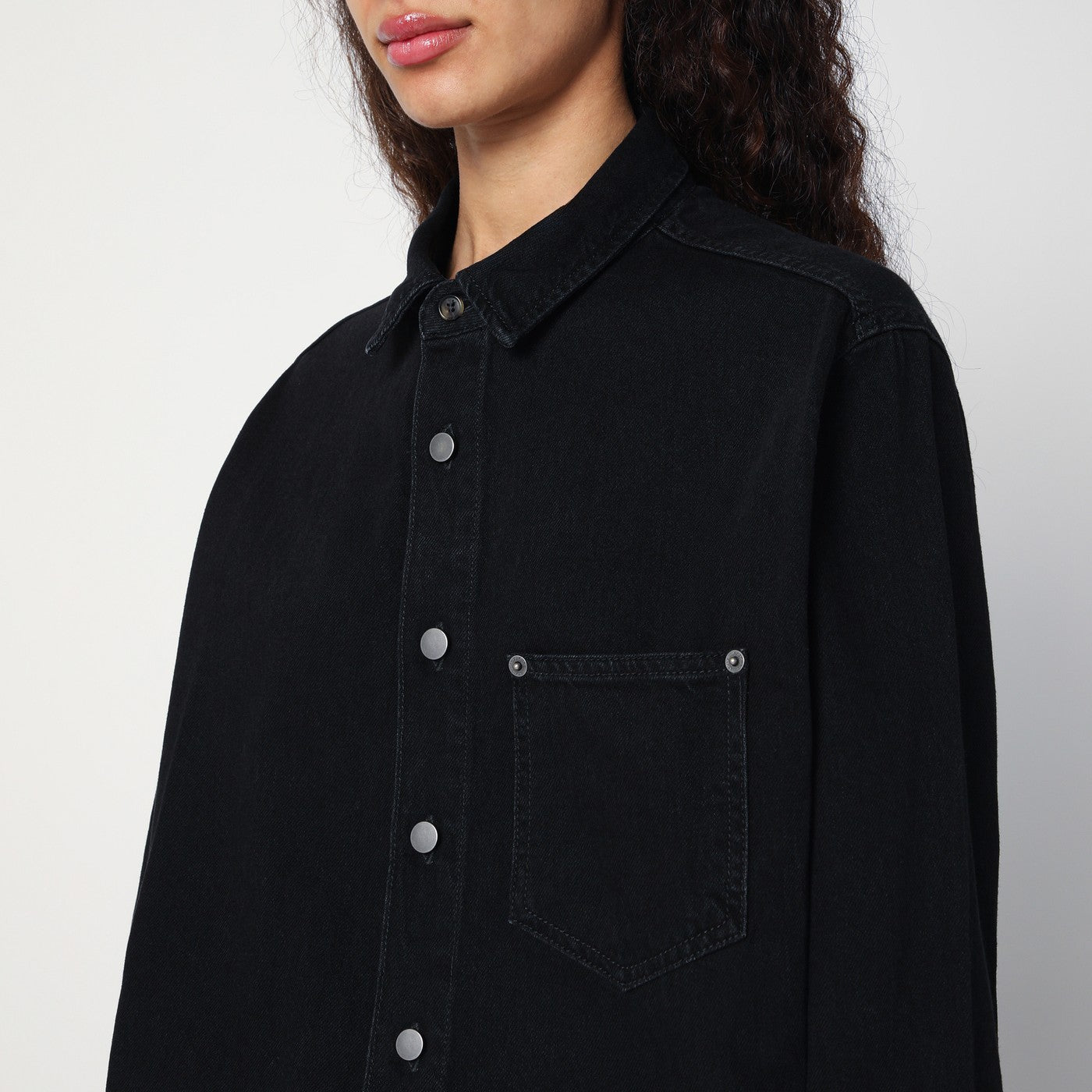 Mini robe Tamou noire délavée en denim