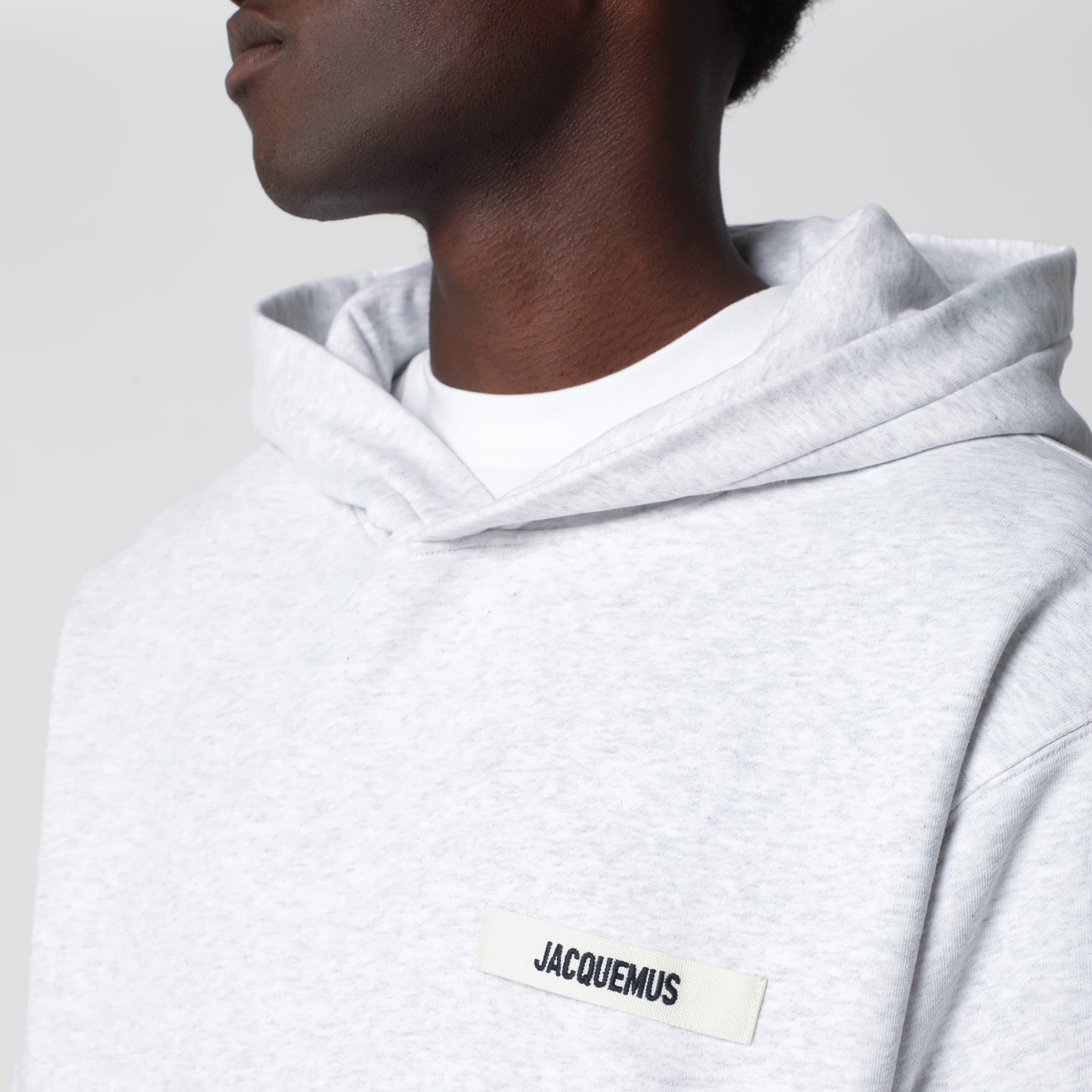 Sweat à capuche gris avec logo en gros-grain