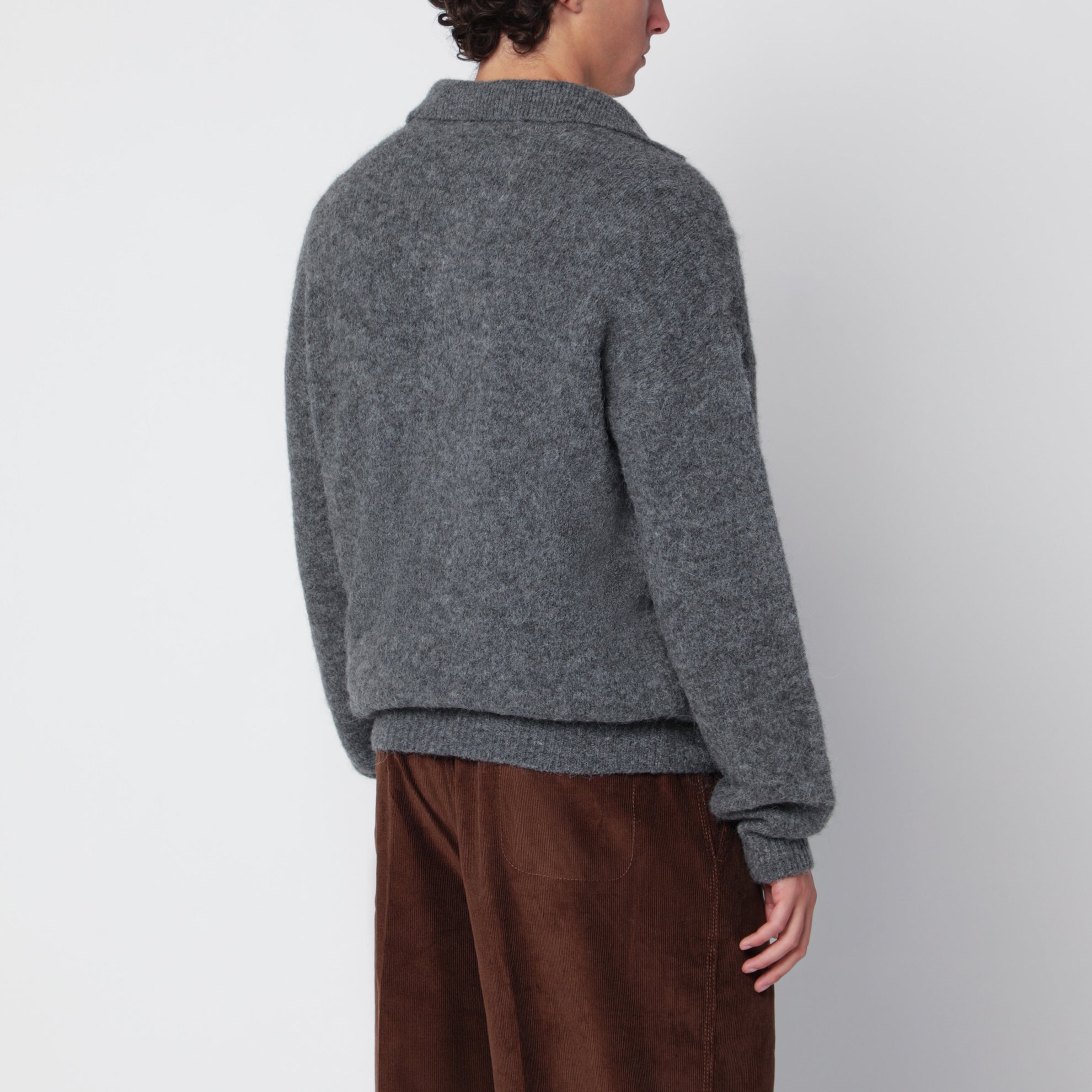 Polo en laine et alpaga gris anthracite