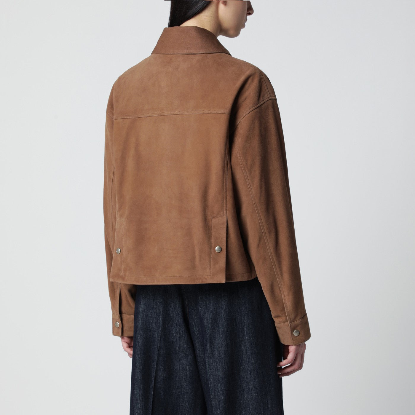 Kurze Jacke aus Wildleder in Mokkaton