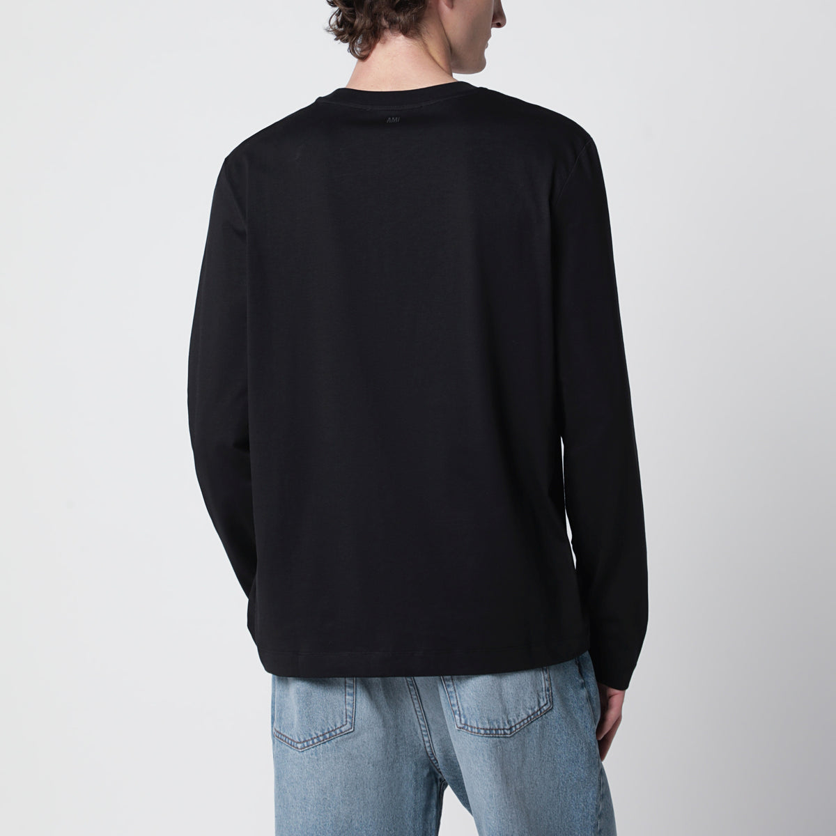 T-shirt a maniche lunghe nera in cotone