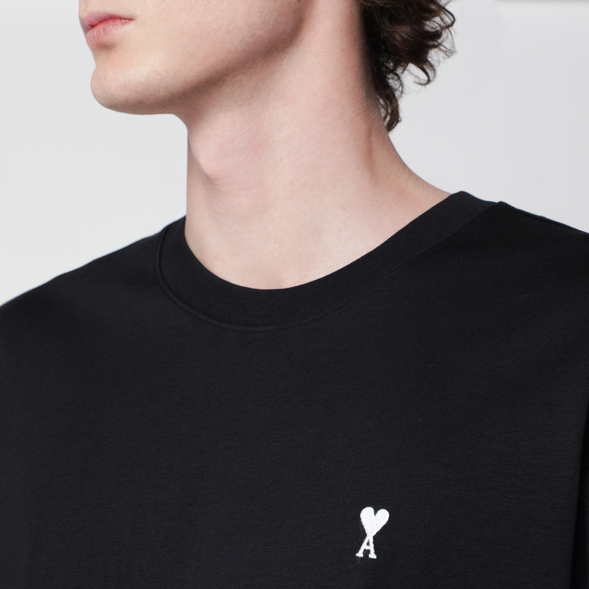 T-shirt a maniche lunghe nera in cotone