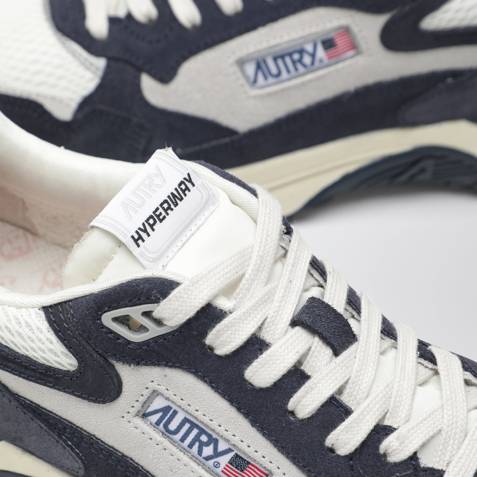 Hyperway sneakers in blue and silver mesh and suede