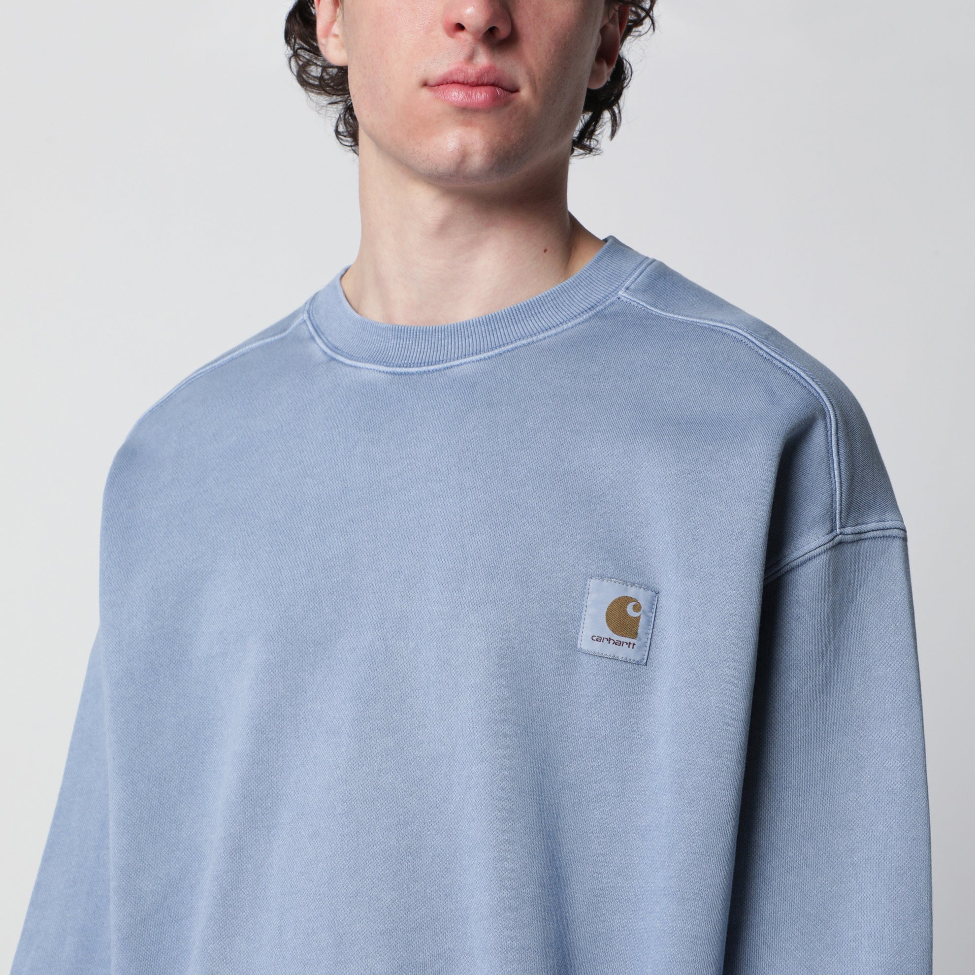 Nelson Gentle Blue/Garment dyed sweatshirt