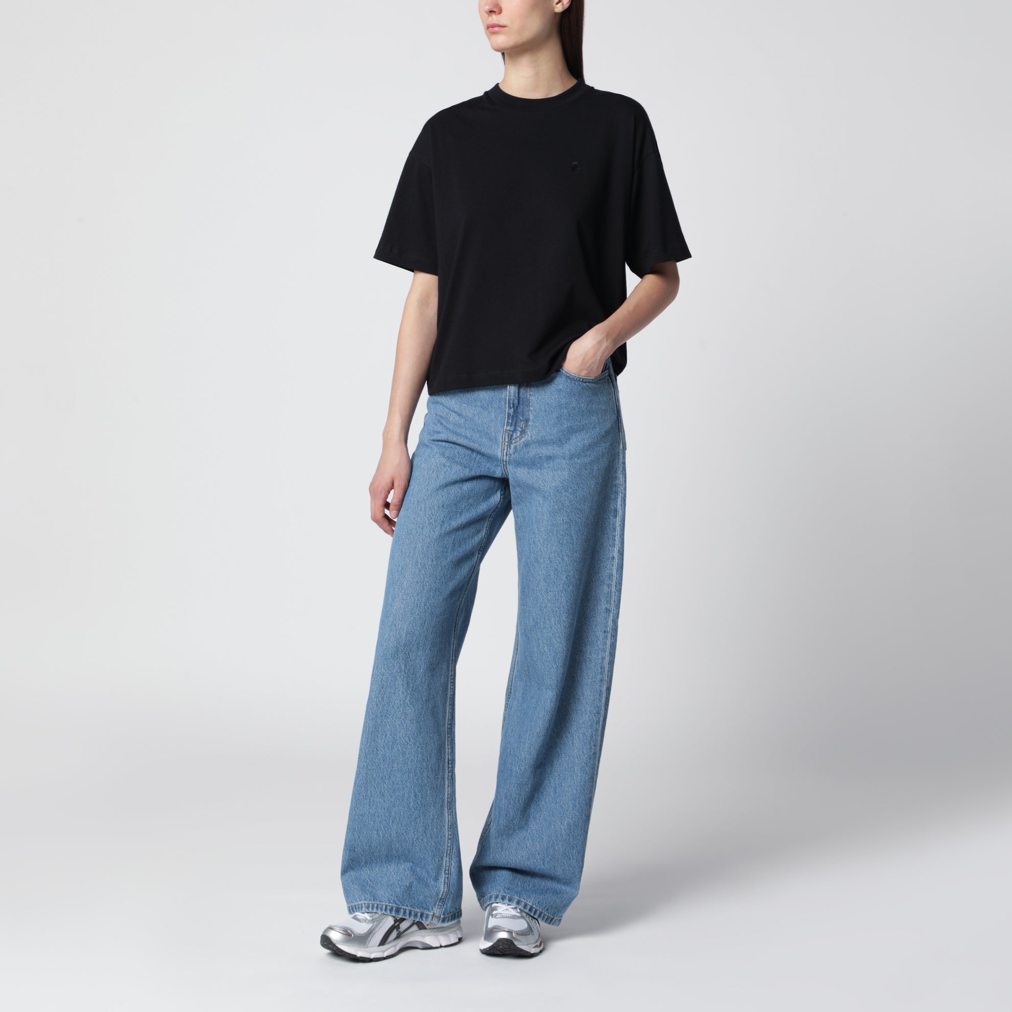 Black Chester cropped T-shirt in organic cotton