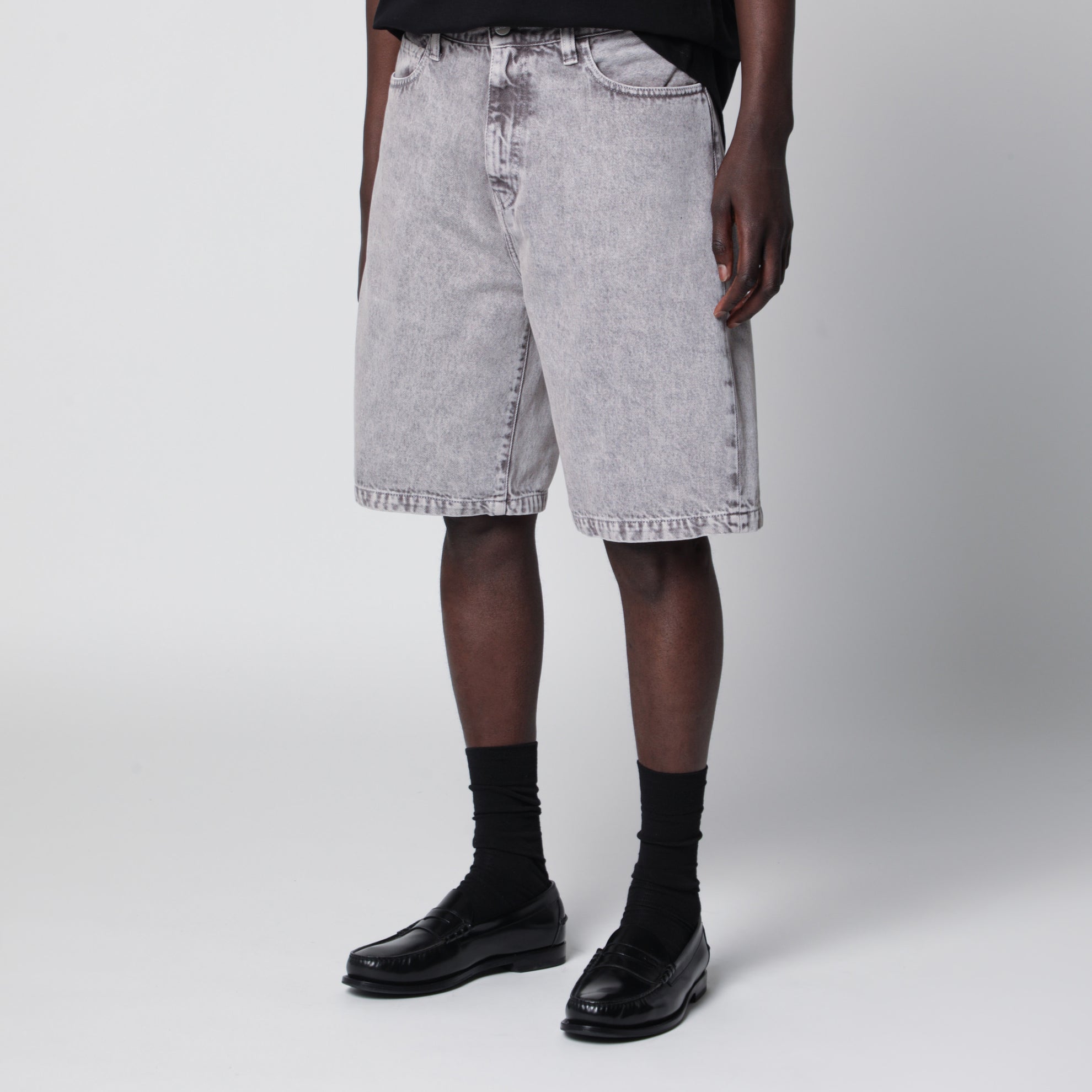 Landon Short aus schwerem Baumwoll-Denim in Grau