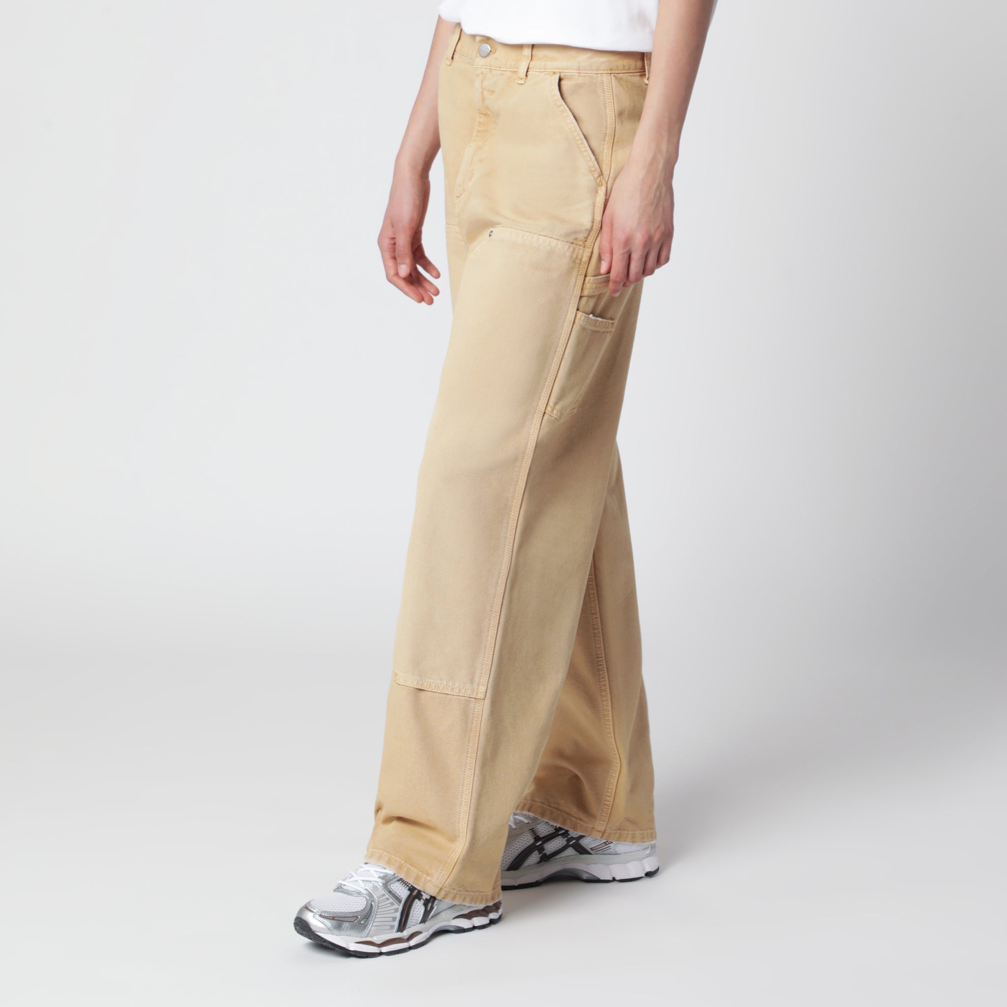 Brandon Double Knee Hose mit Destroy-Effekt in Dusty Brown
