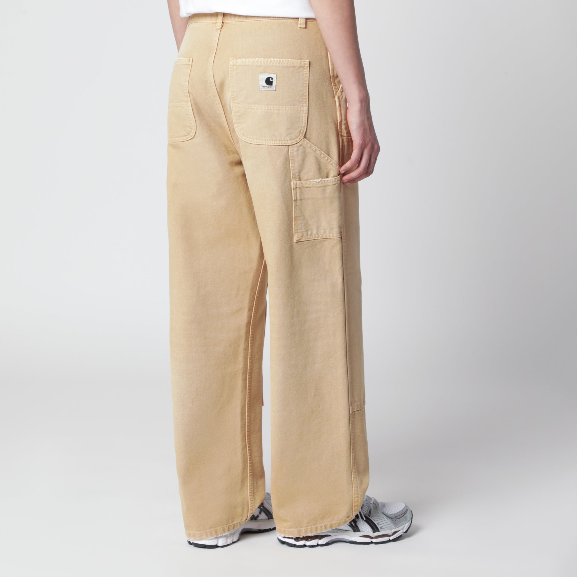 Brandon Double Knee Hose mit Destroy-Effekt in Dusty Brown