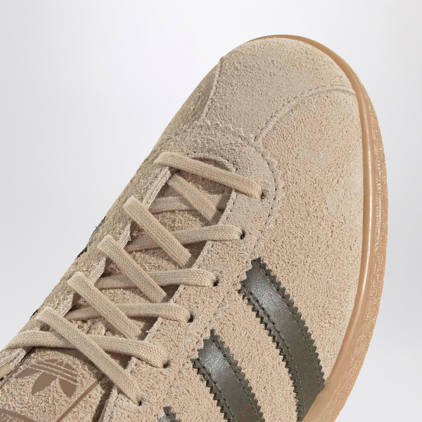 Sneaker Tobacco Magic Beige / Olive Strata / Gum