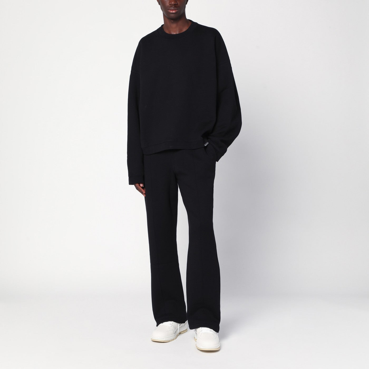 Black crew neck sweatshirt