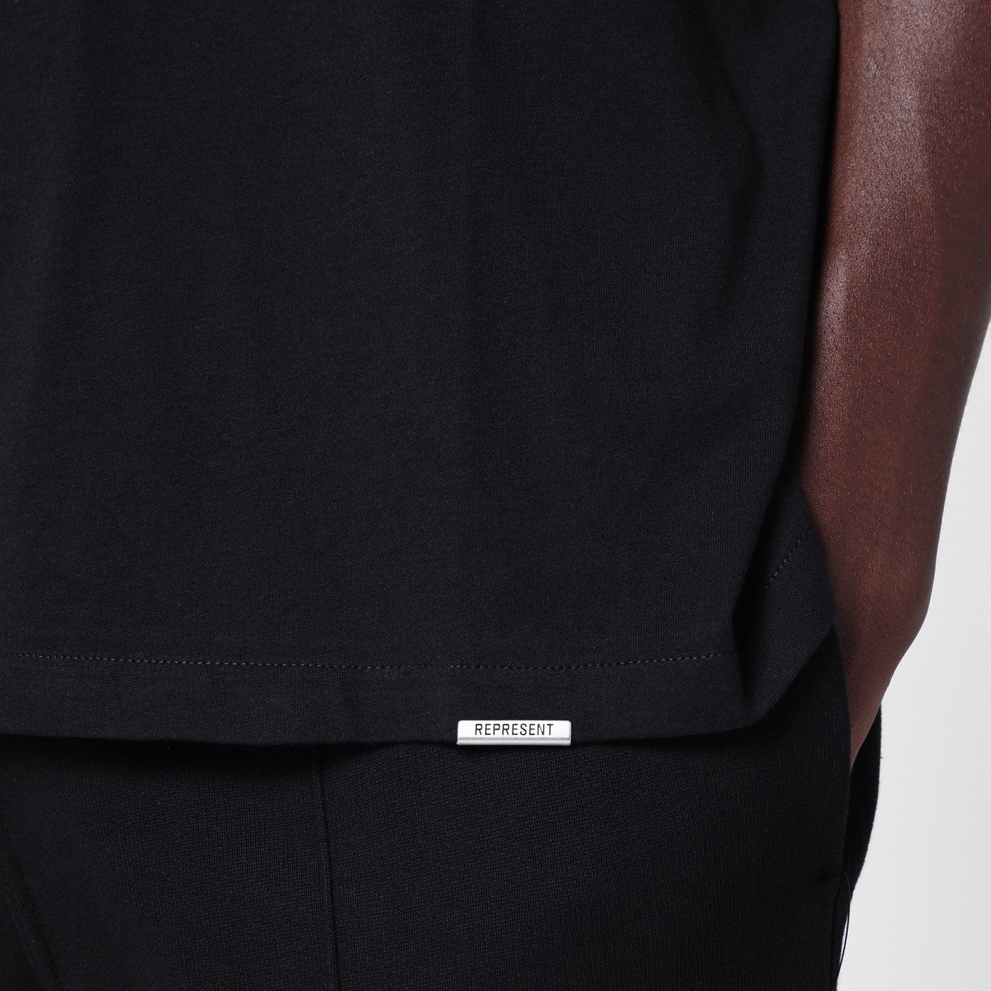 black crew neck t-shirt