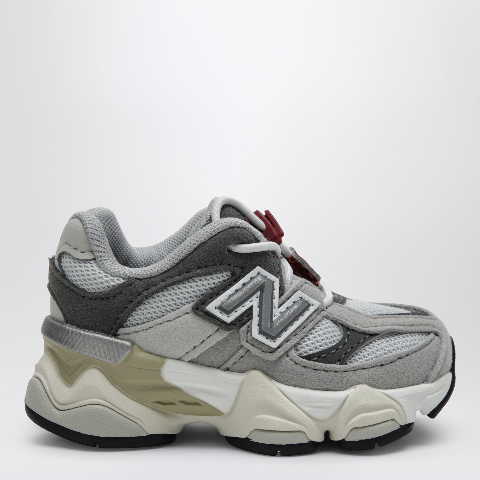 Sneakers 9060 Bungee Raincloud/Castelrock