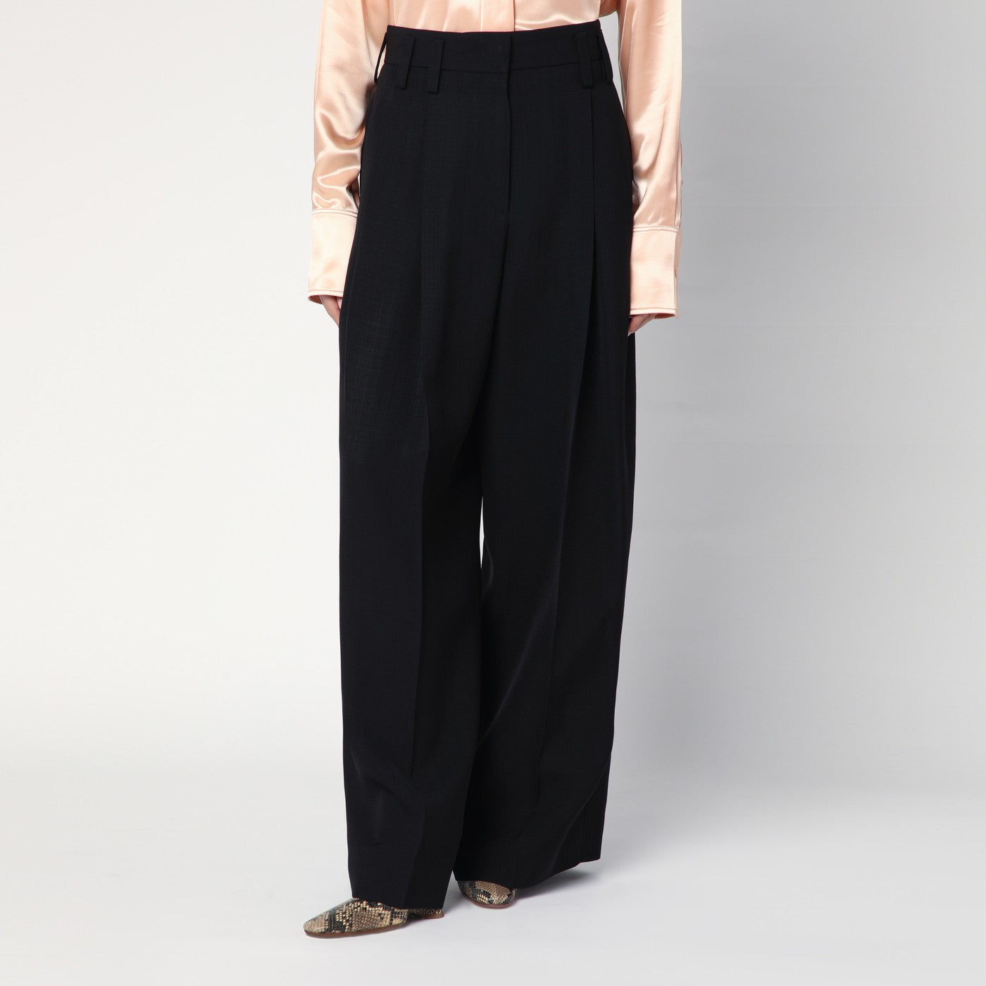 Pantalone ampio nero in misto seta
