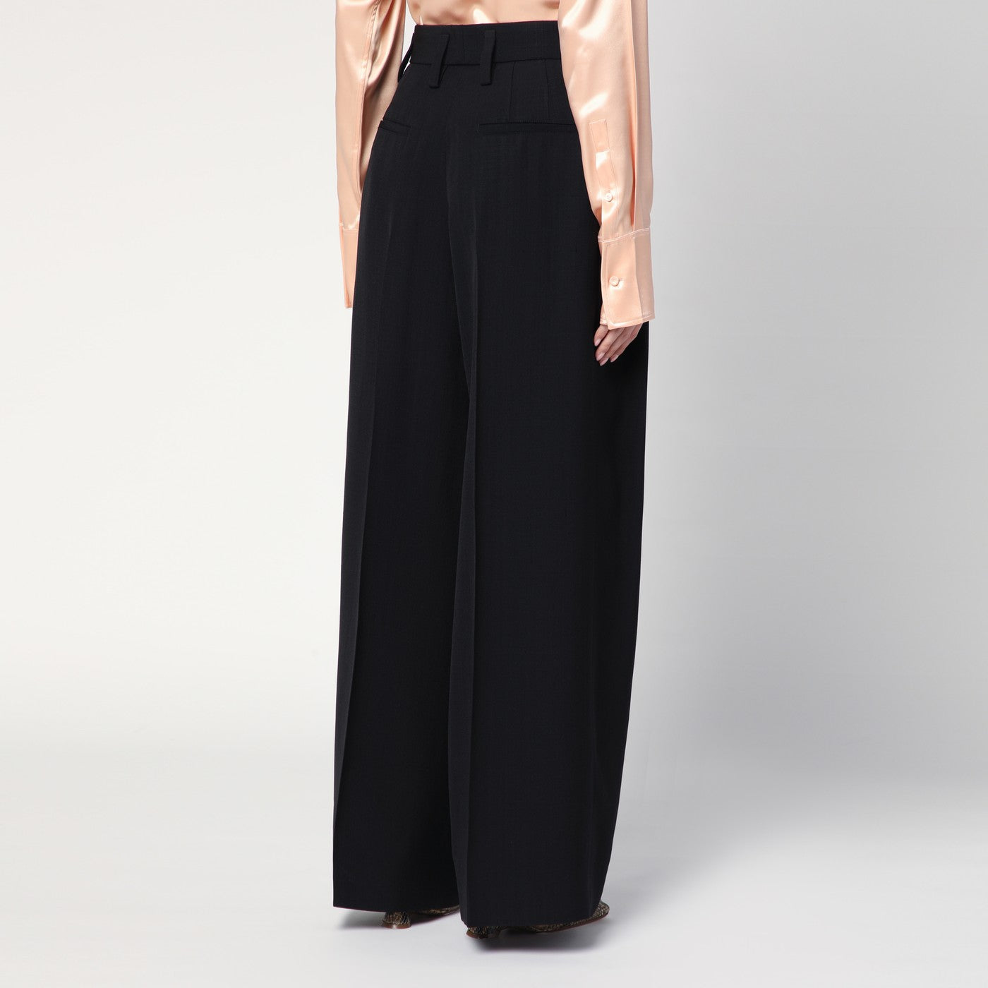 Pantalone ampio nero in misto seta