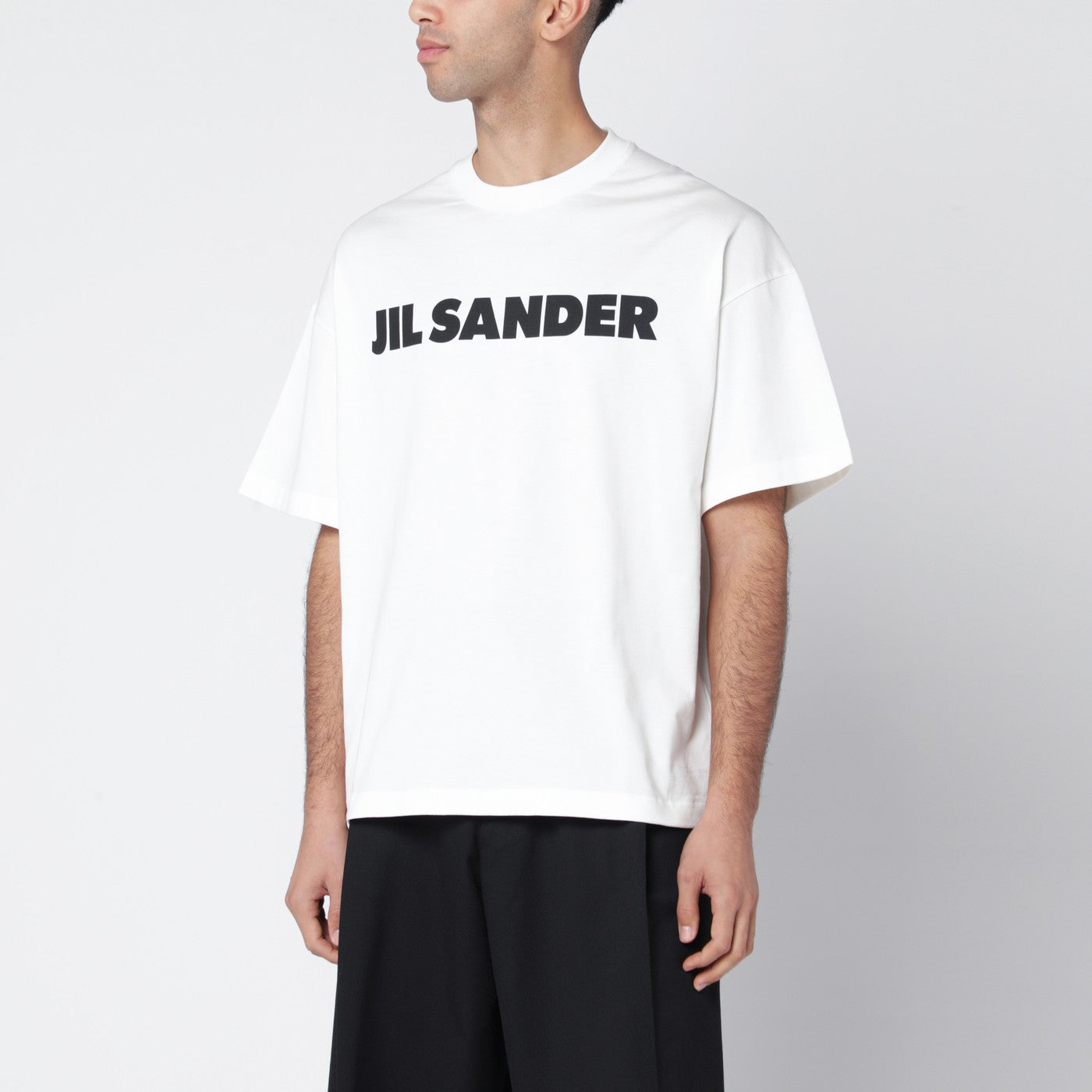 T-shirt boxy bianca con logo