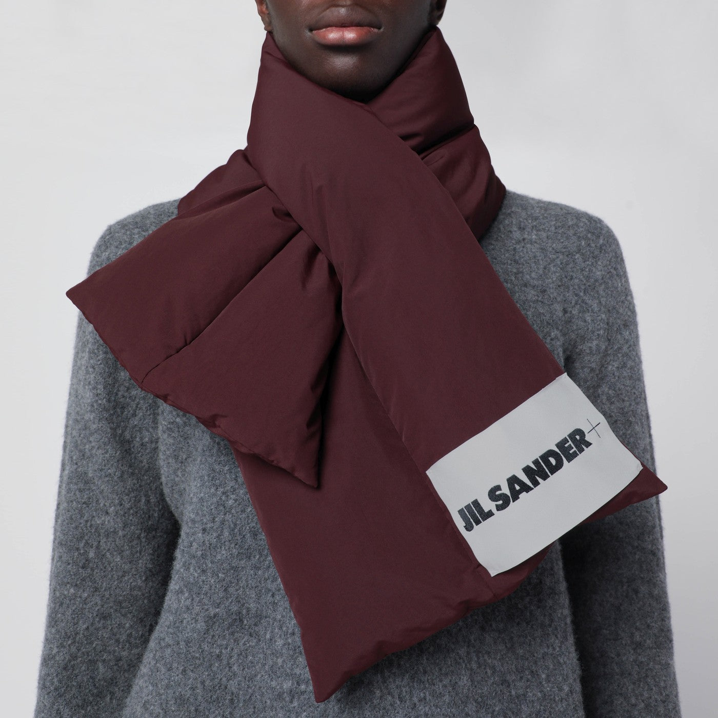 Plum padded scarf with logo