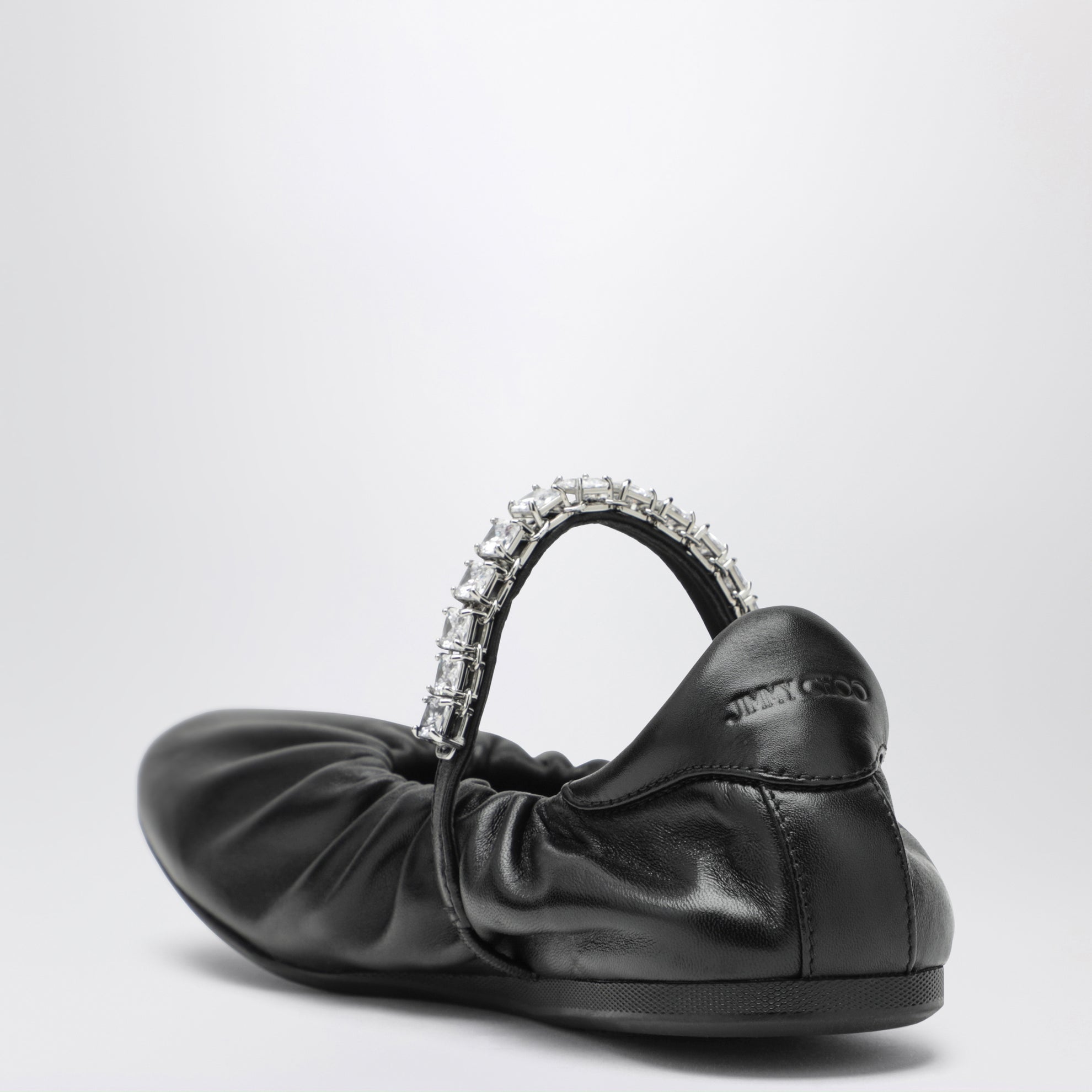 Jade Ballerinas aus schwarzem Nappaleder mit kristallbesetztem Riemen