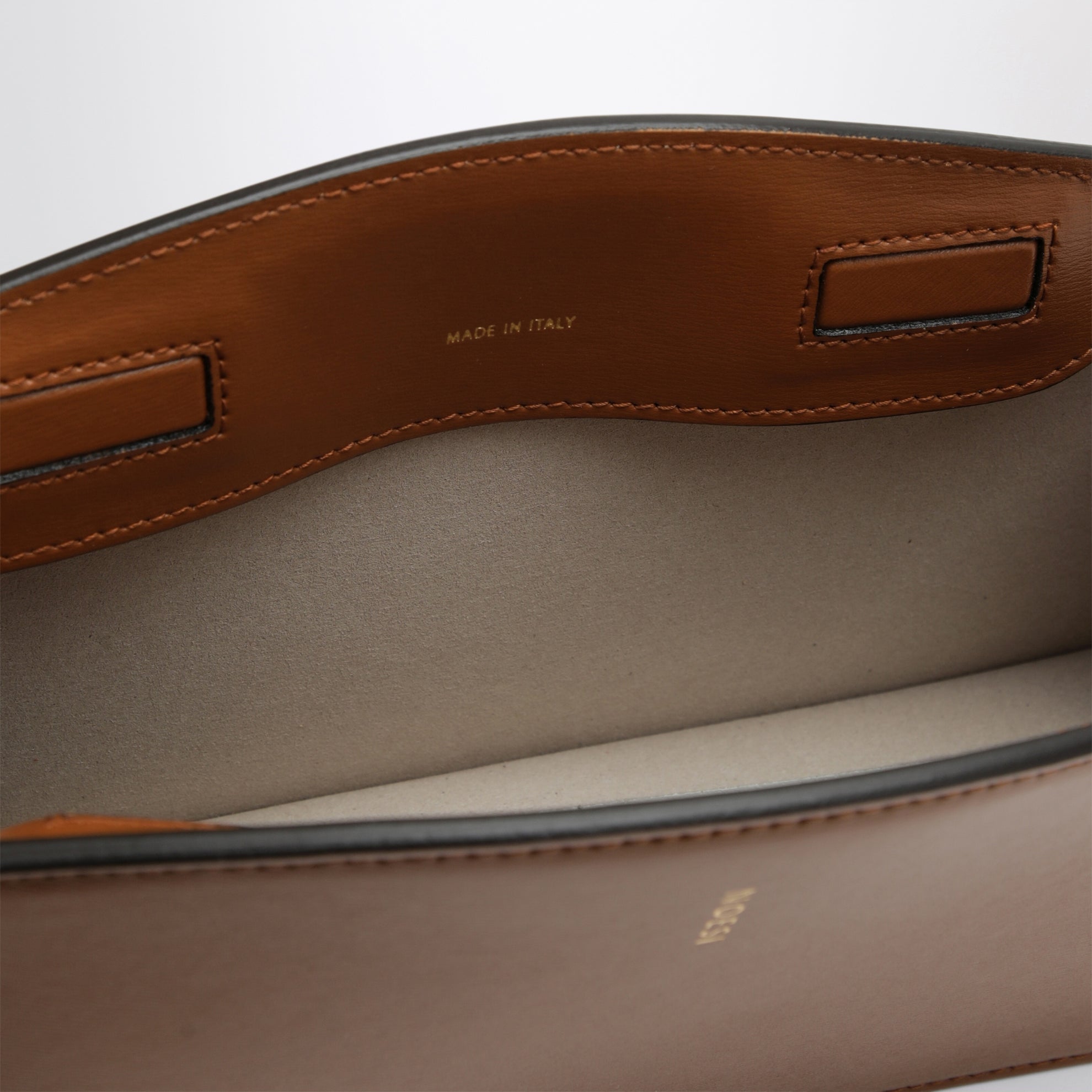 Jade Tasche in Siena Braun aus glattem Leder