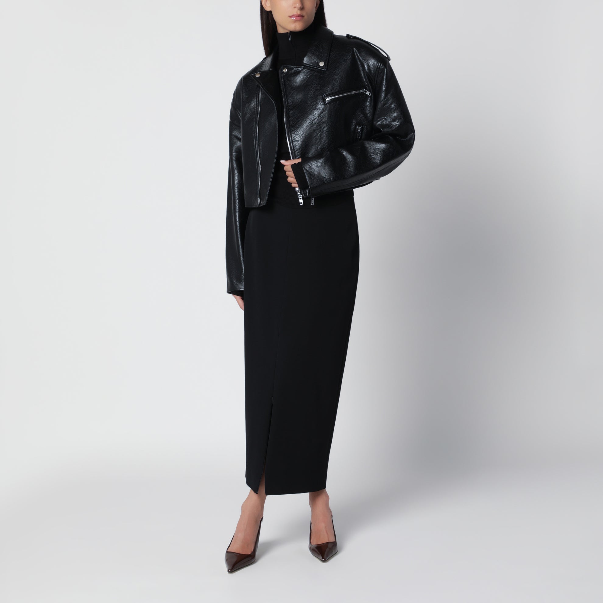 Veste courte noire en simili-cuir