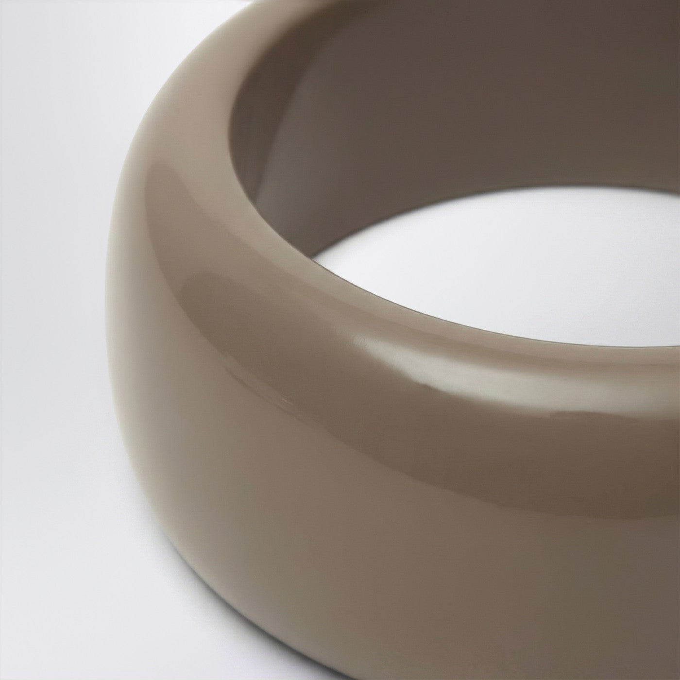 Glossy TFS bracelet in taupe