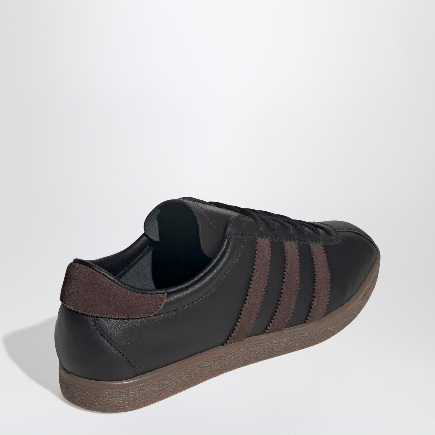 adidas tobacco black gum Shoes Core / Dark Brown / 4 UK See all the styles and colours of Tobacco Shoes Buy Adidas Tobacco 'Core Black'