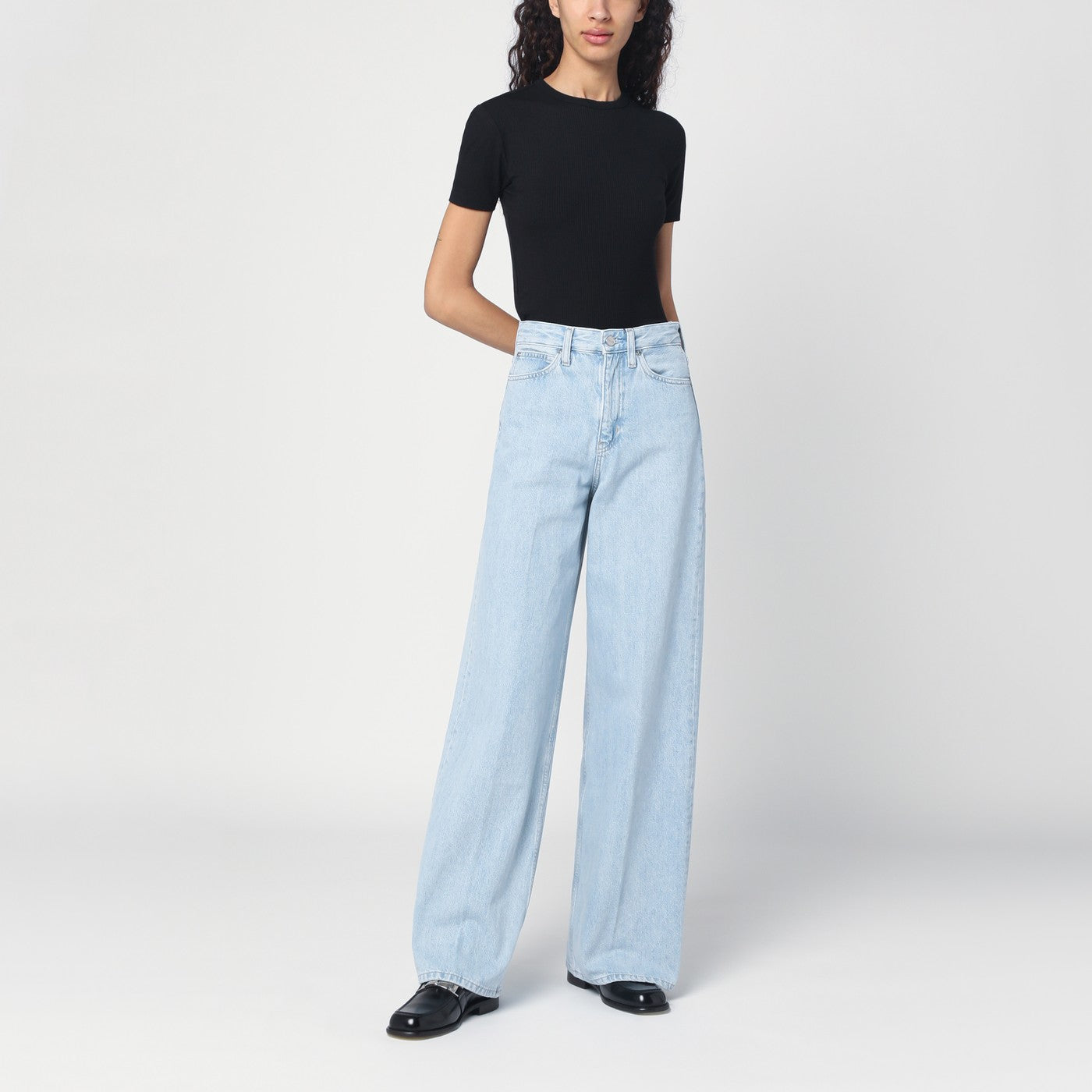 Black ribbed T-shirt