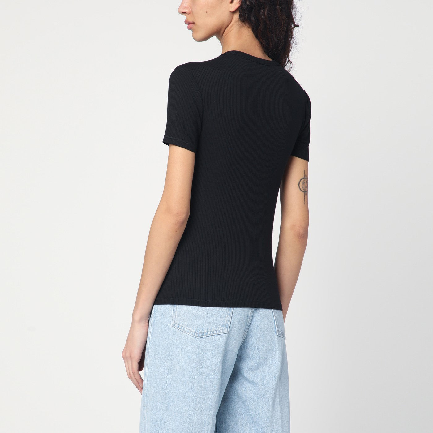 Black ribbed T-shirt