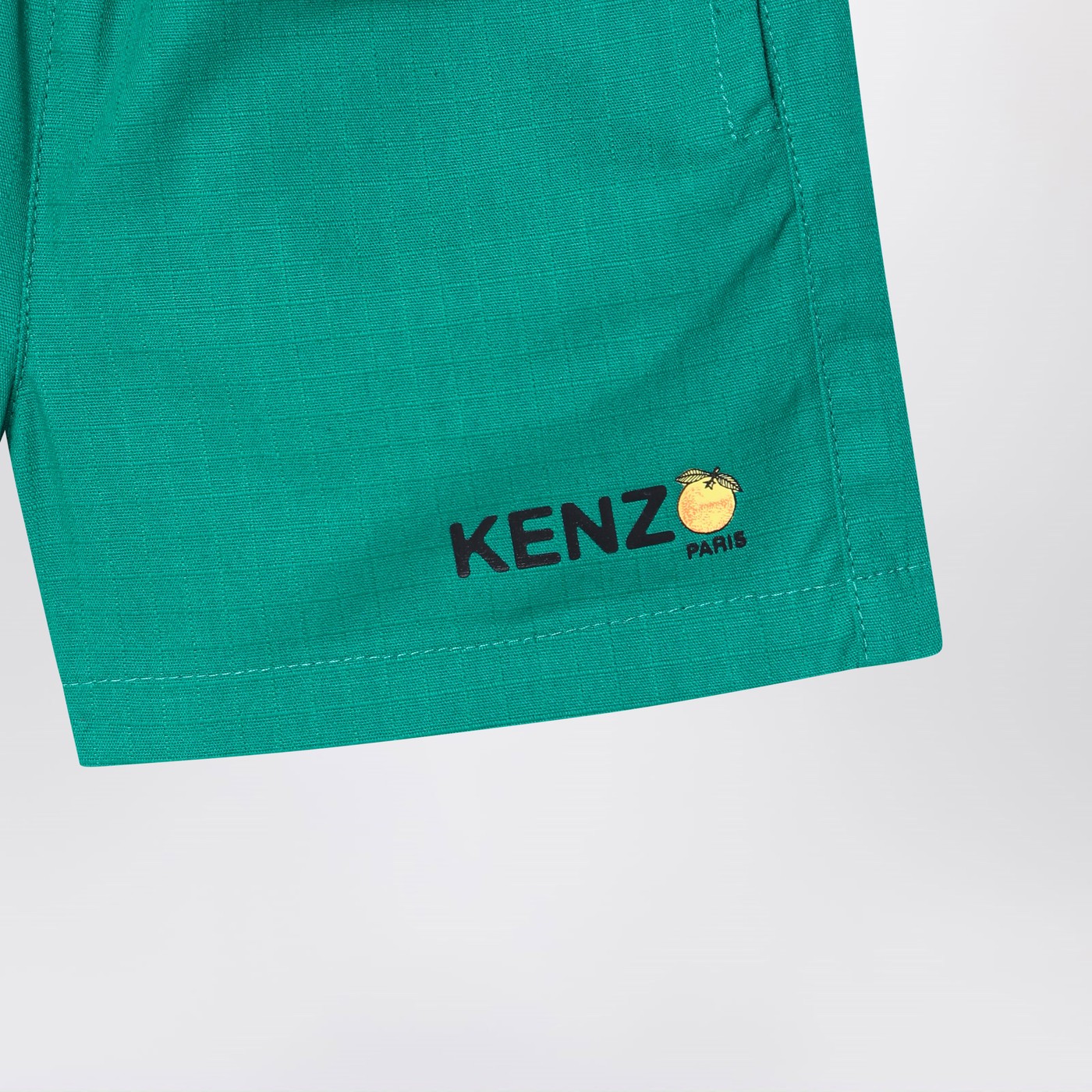Green cotton Shorts with logo