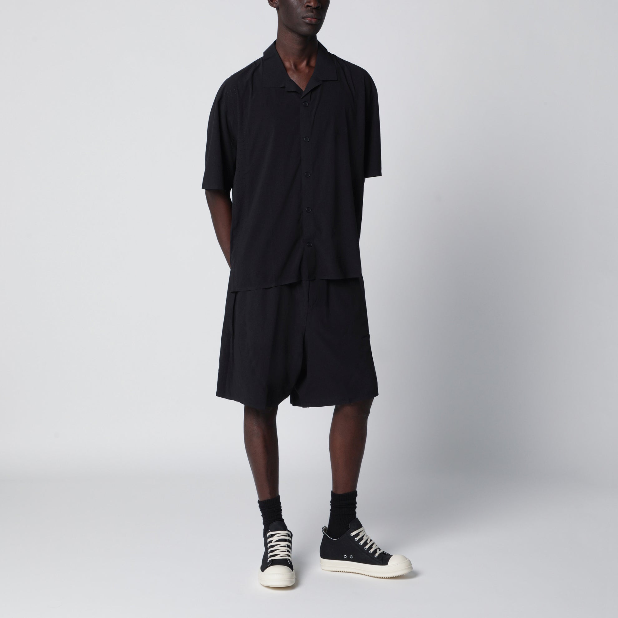 Ultralight stretch recycled-polyester Shorts in black