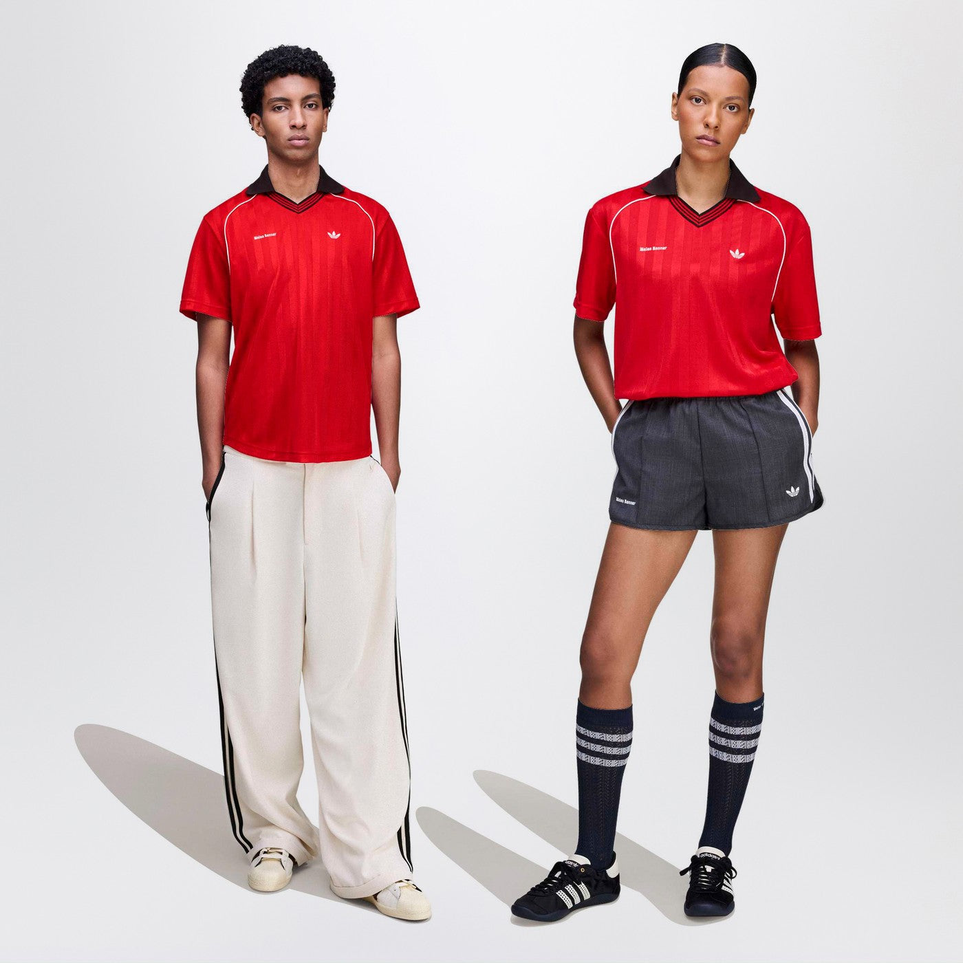 T-shirt de football rouge écarlate en jacquard