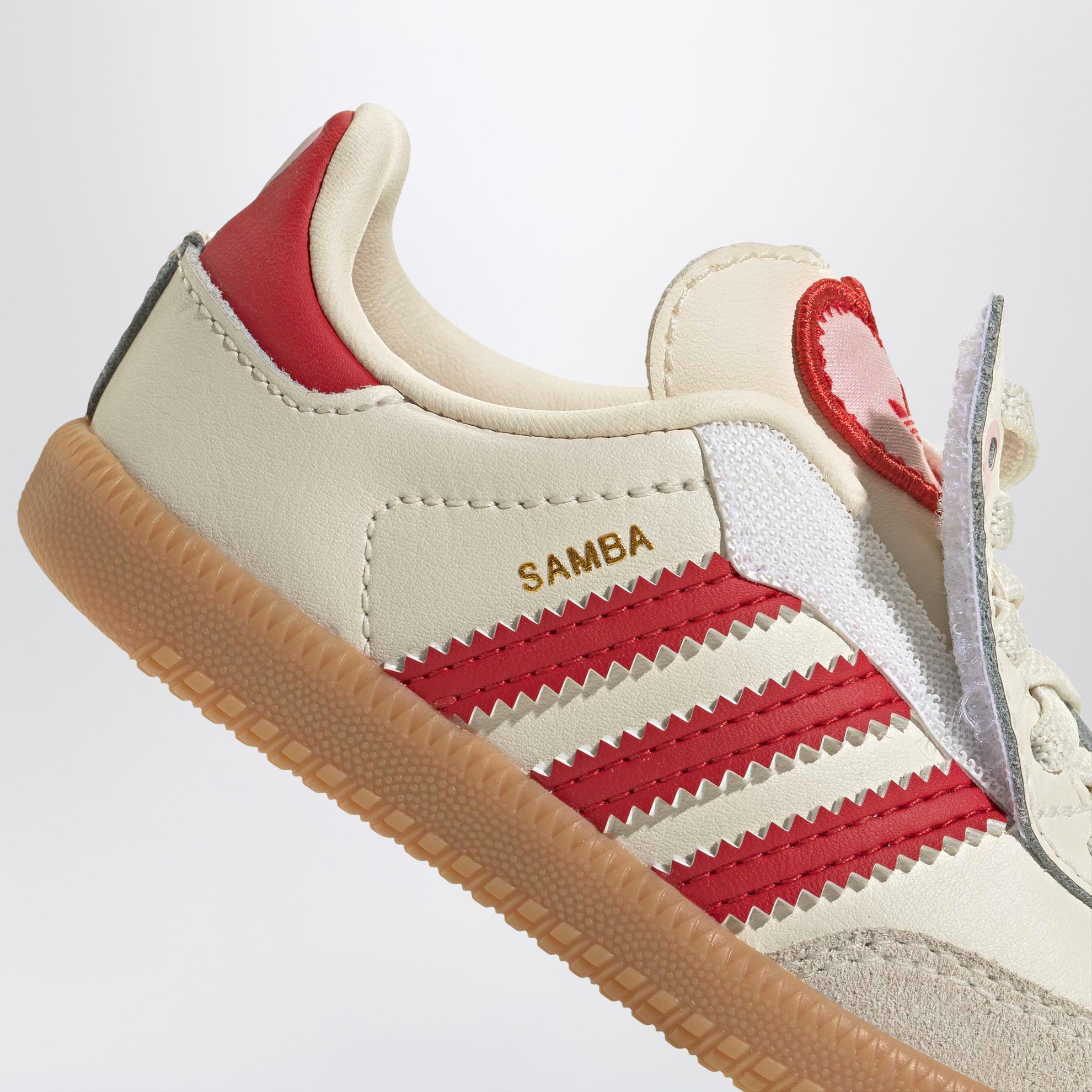 Cream White/Better Scarlet/Gum Samba trainers with elastic laces