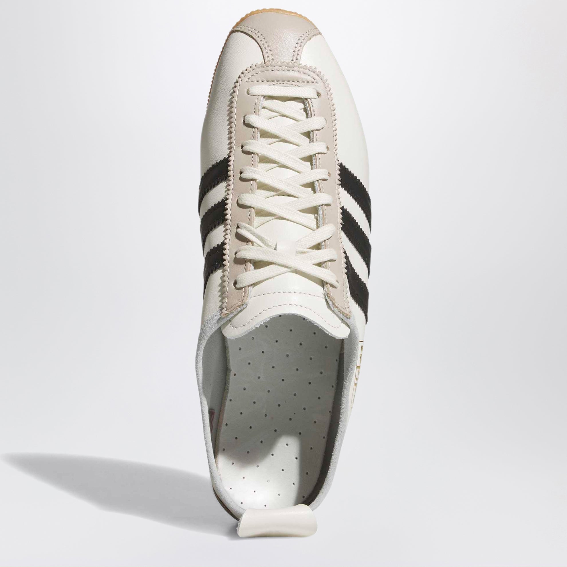 Sneaker Japan Off White/Core Black/Wonder Beige