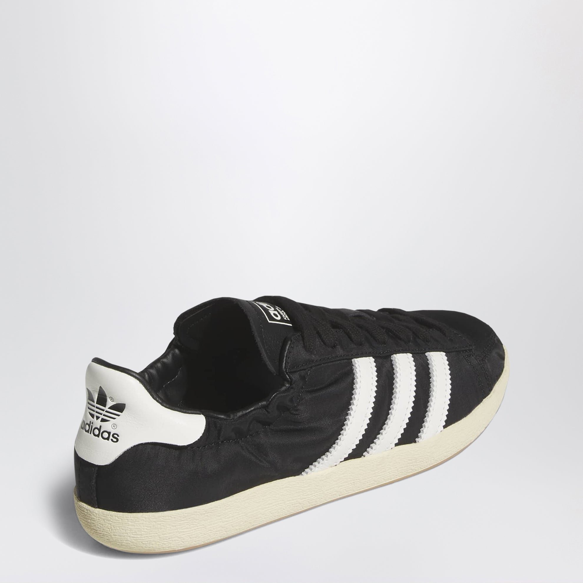 Jabbar Low Scrunch Sneaker Core Black / Off White / Warm Vanilla