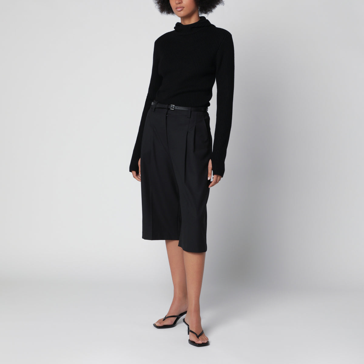 Larice black merino wool top