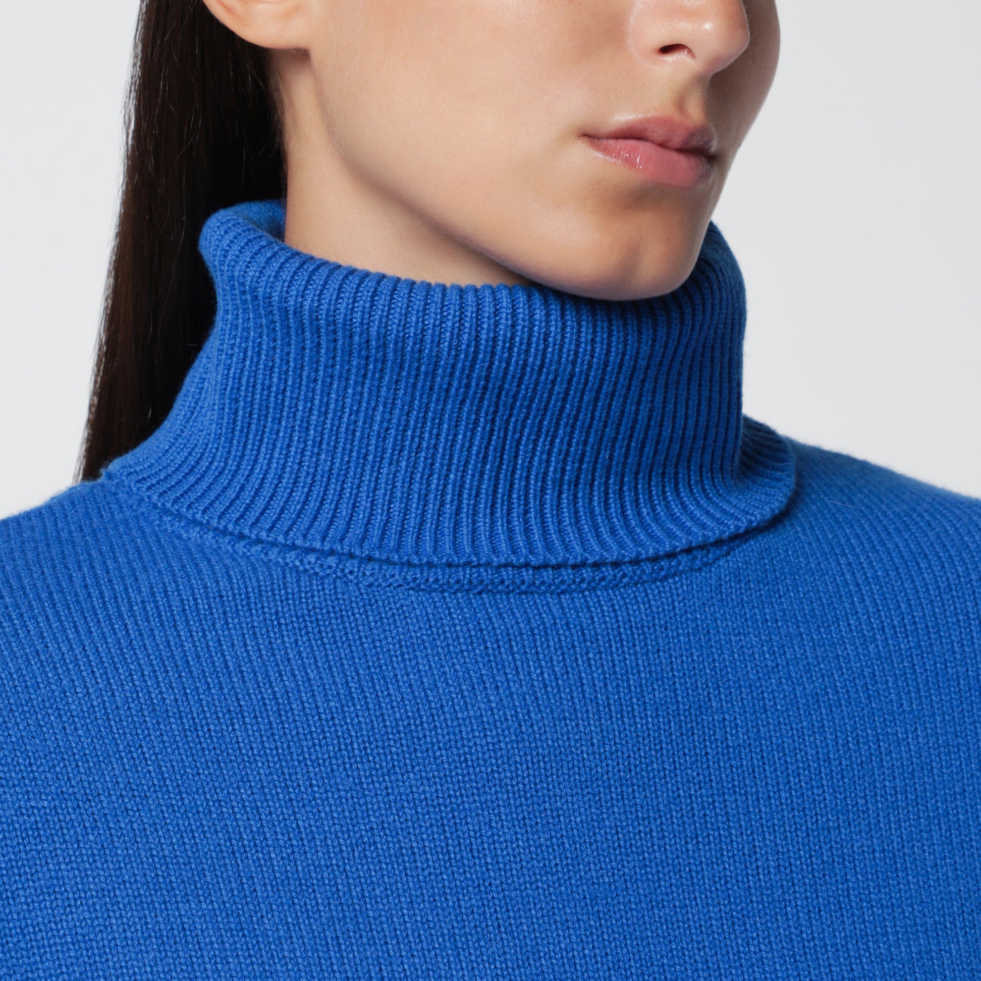 Gala blue merino wool turtleneck sweater