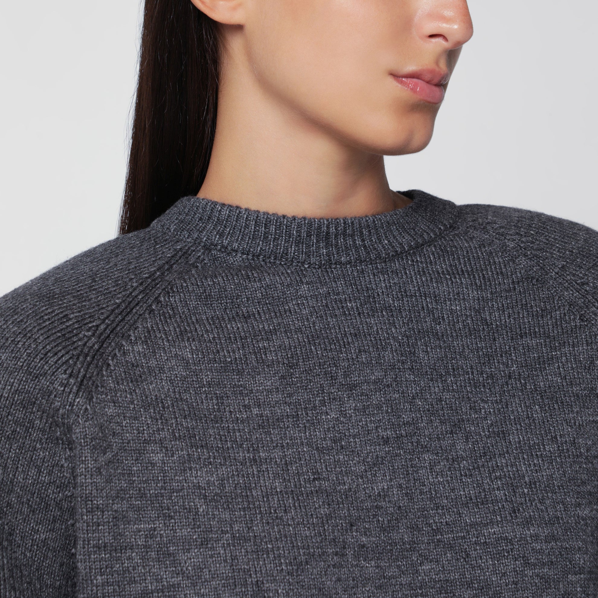 Dunkelgrauer Pullover aus Wollmischung