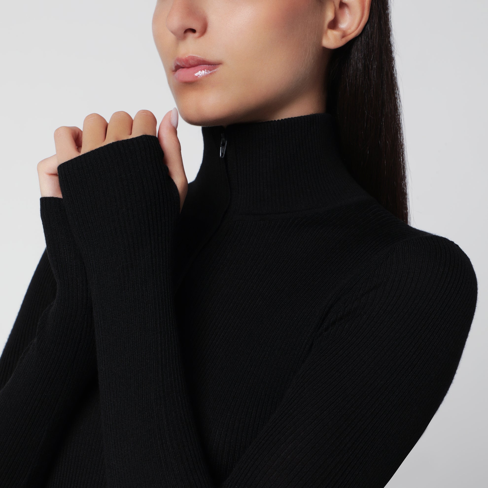 Pull Sade noir en laine et soie
