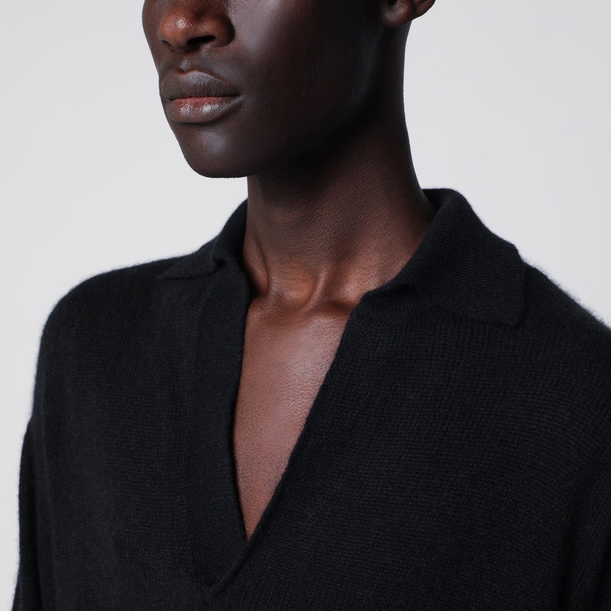 Long-sleeve V-neck cashmere and silk polo in black
