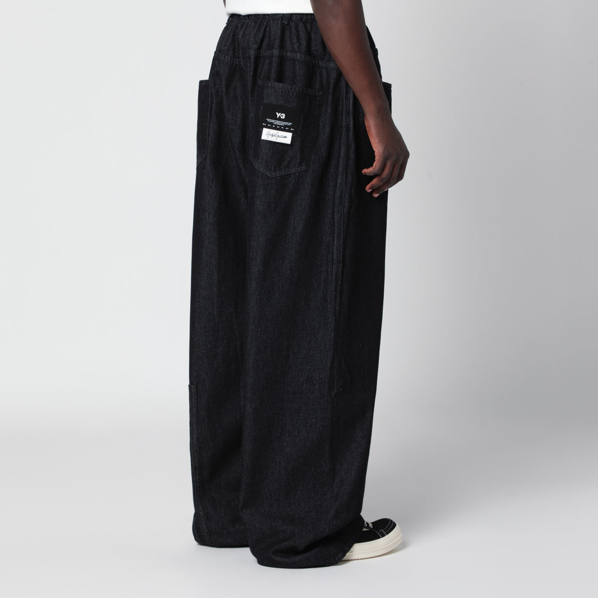 Schwarze Wide-Leg-Hose aus Denim