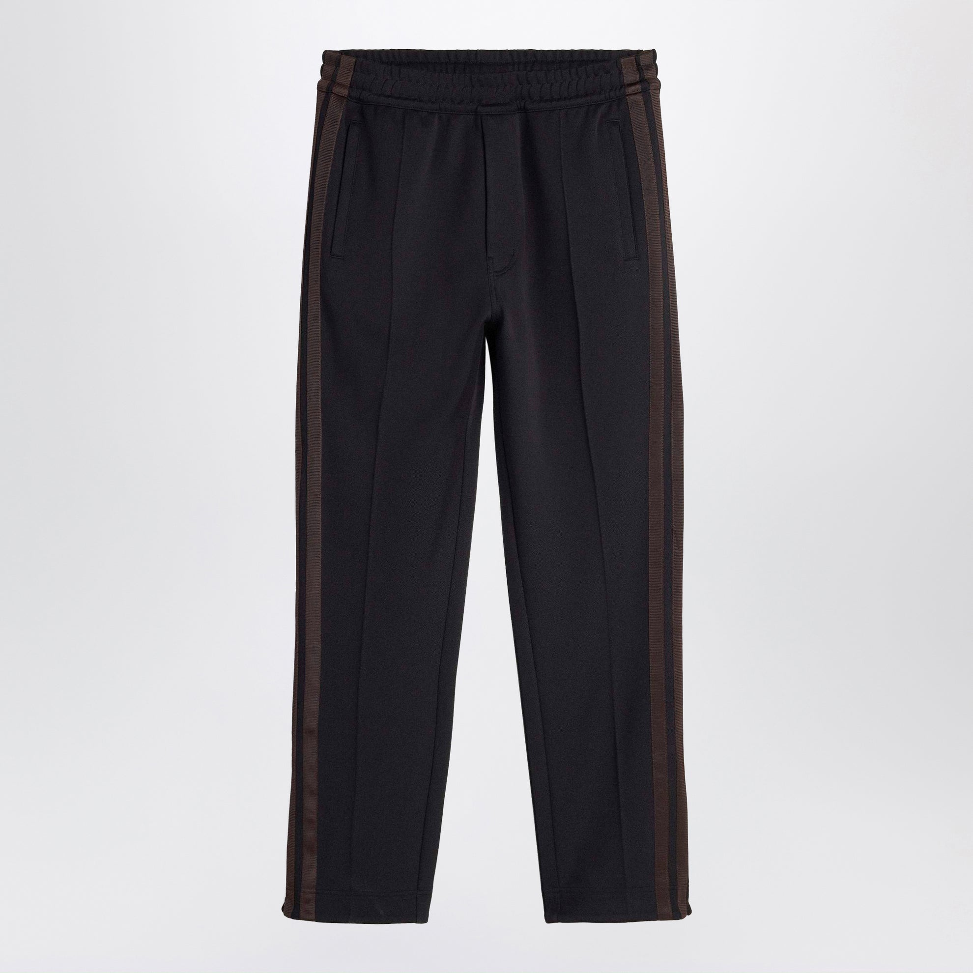 Black jogging pants