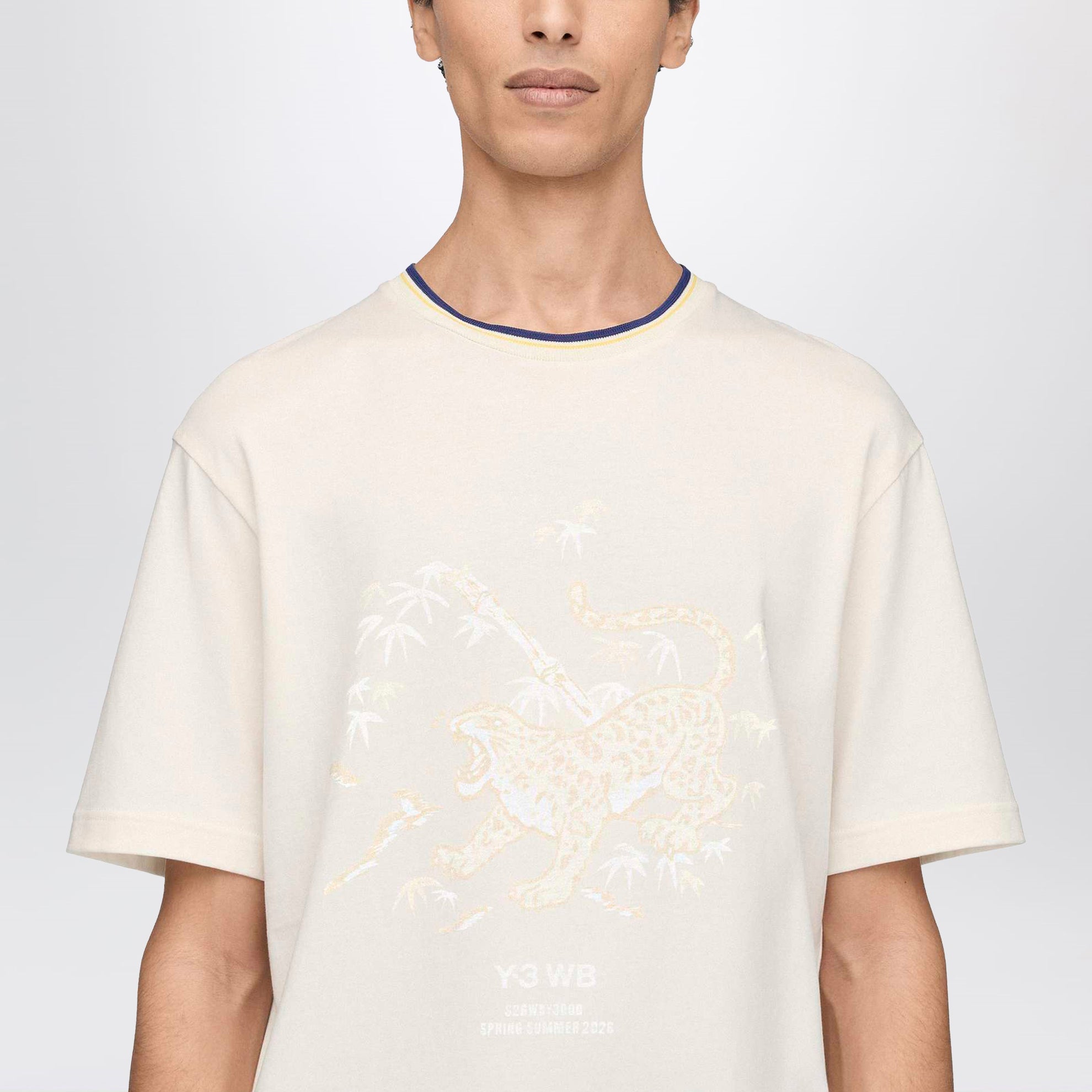 Elfenbeinfarbenes T-Shirt aus Baumwolljersey