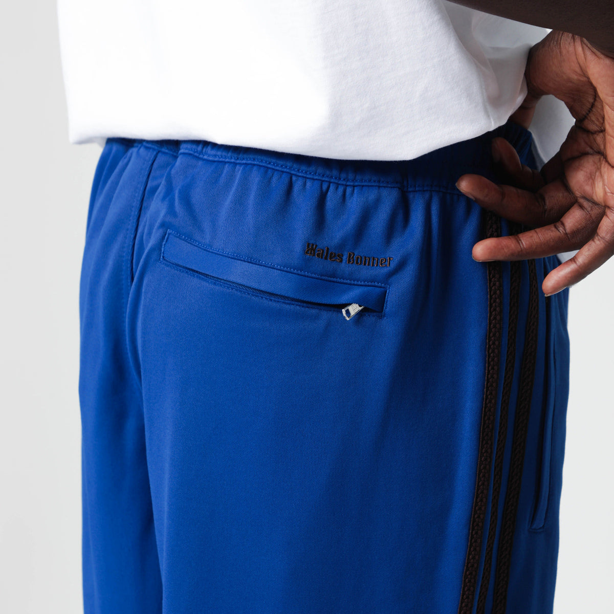 Königsblaue Jogginghose