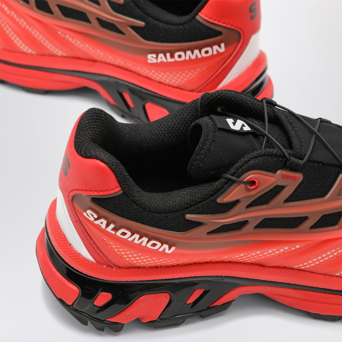 Sneakers XT-EVO Black/Fiery Red/White