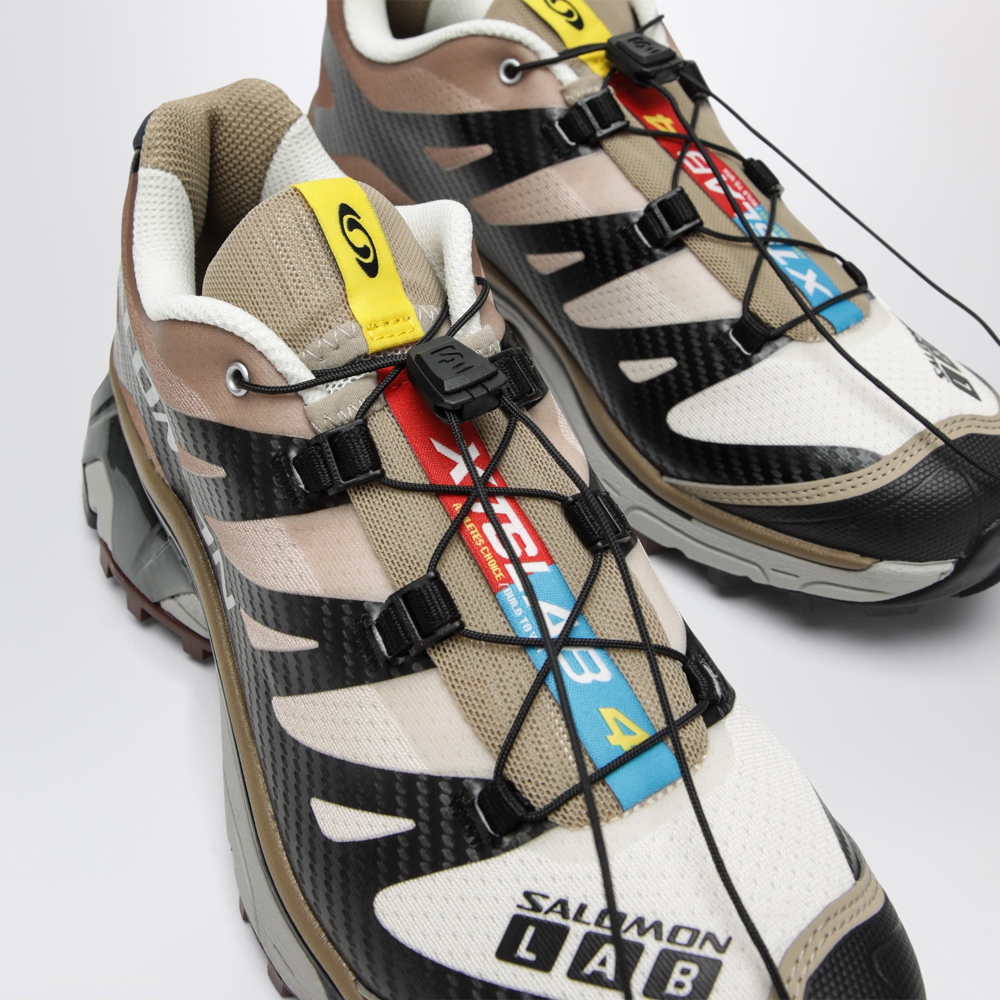 Sneakers XT-4 OG Black/Desert Tan/Vanilla Ice