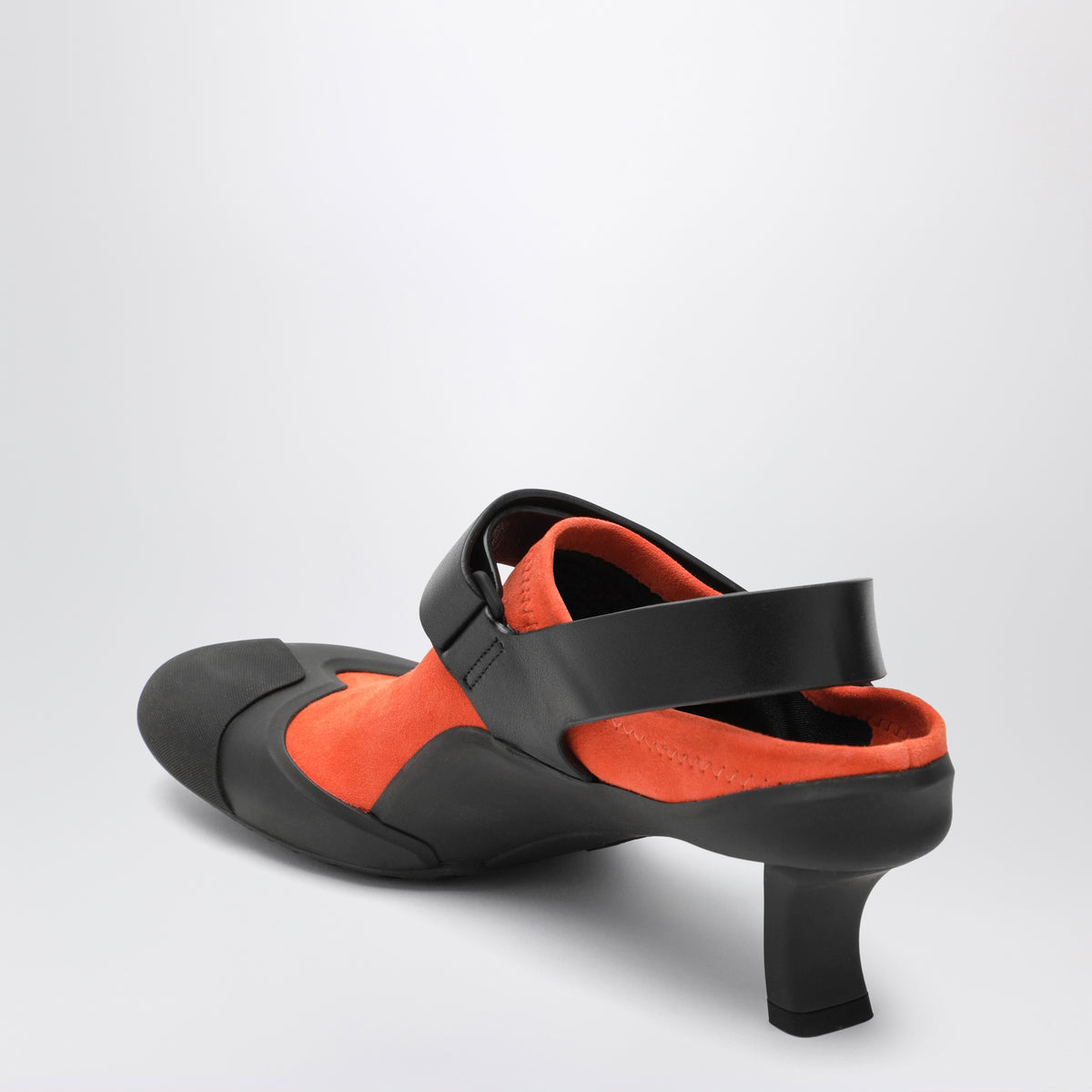 Escarpins slingback Dive jaune safran/noir en daim
