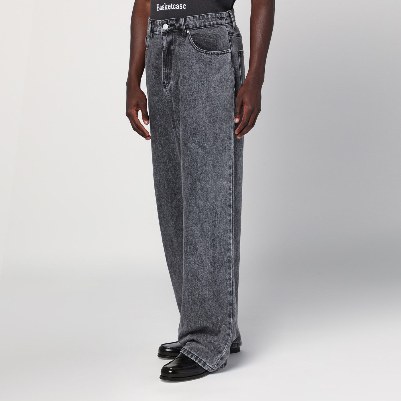 Jean large noir délavé