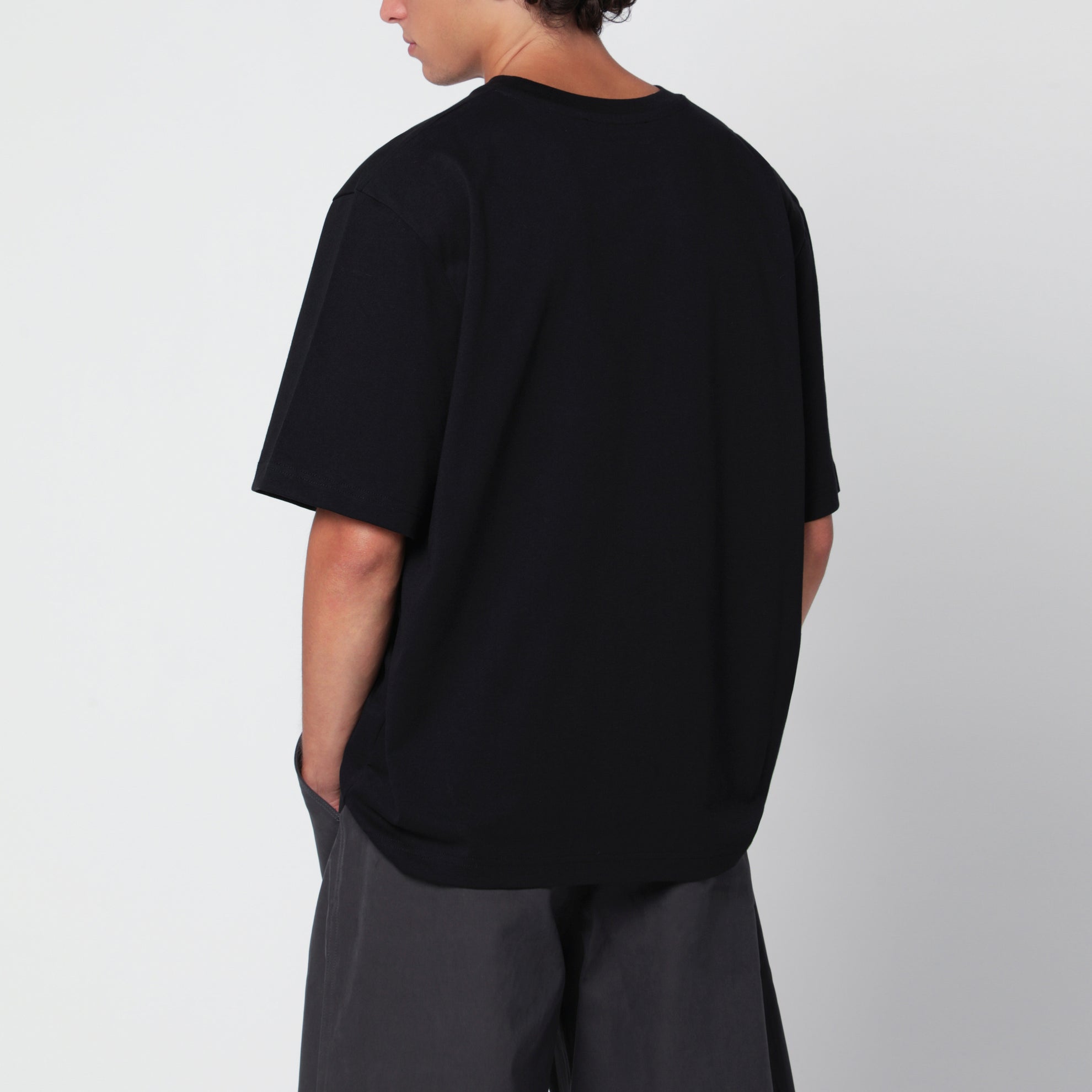 T-shirt Lay nera vestibilità boxy