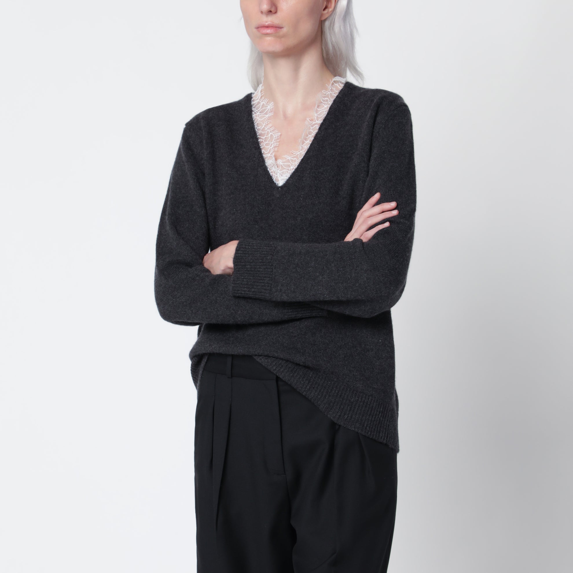 Maglione Leyla antracite in cashmere con pizzo